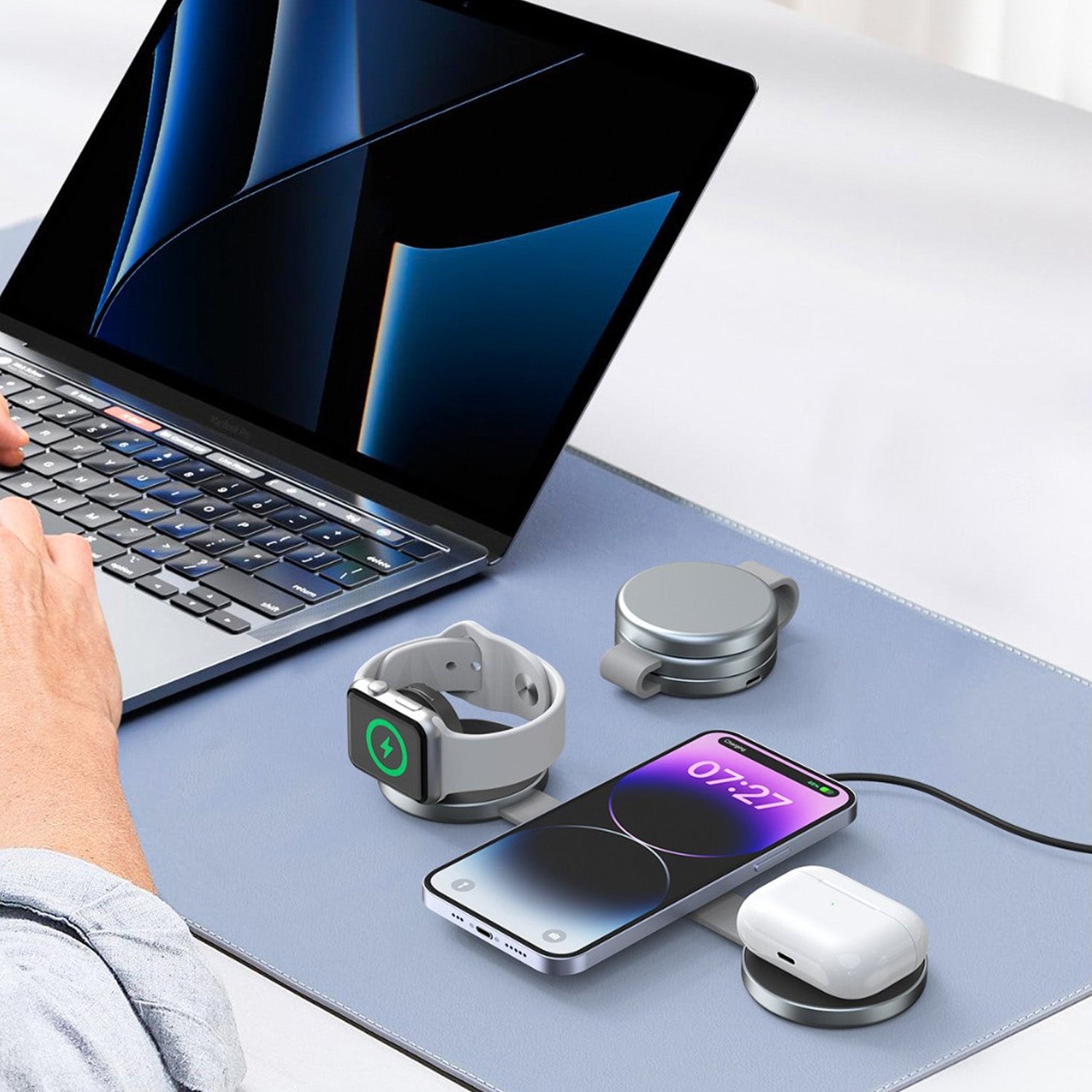 FlipGo | 3-in-1 Portable Magnetic Wireless Charger(Qi2 Certified)
